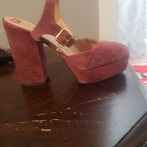 Coach Women's Burgundy Platform Heels - Picture 3 of 11
